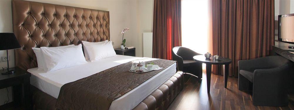 Hotel Di Tania Oreokastro Zewnętrze zdjęcie