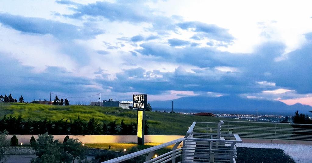 Hotel Di Tania Oreokastro Zewnętrze zdjęcie