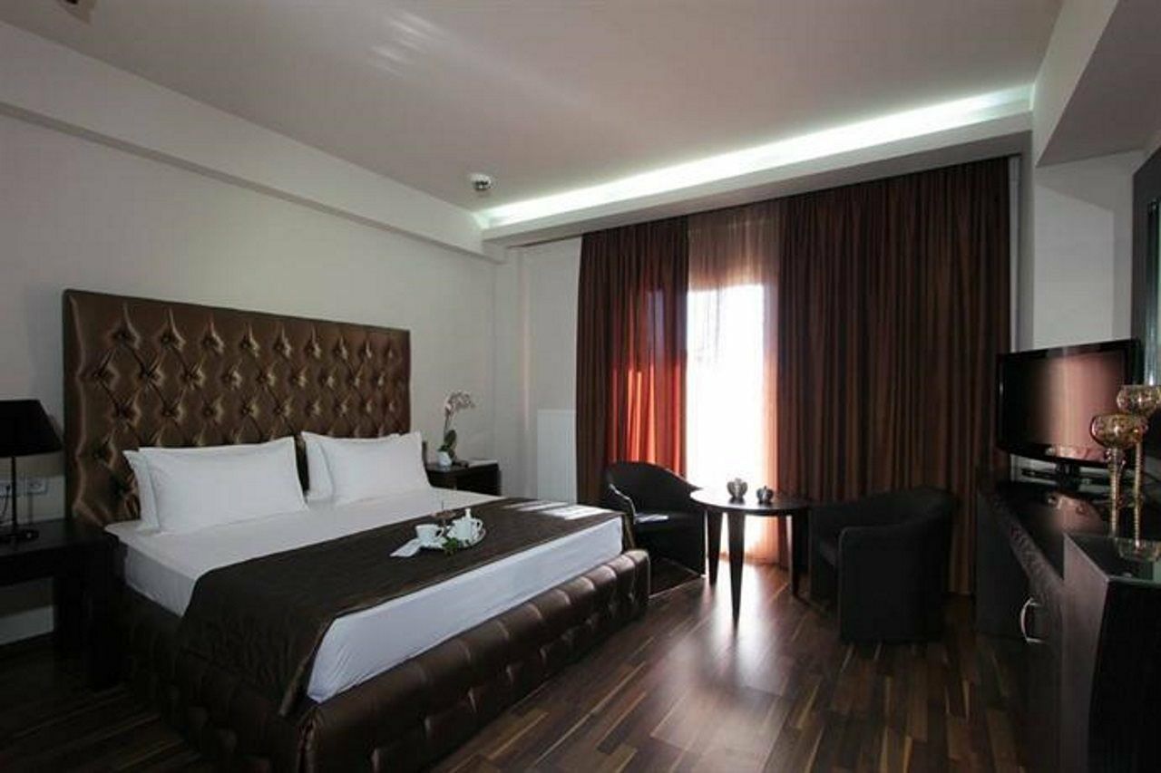 Hotel Di Tania Oreokastro Zewnętrze zdjęcie